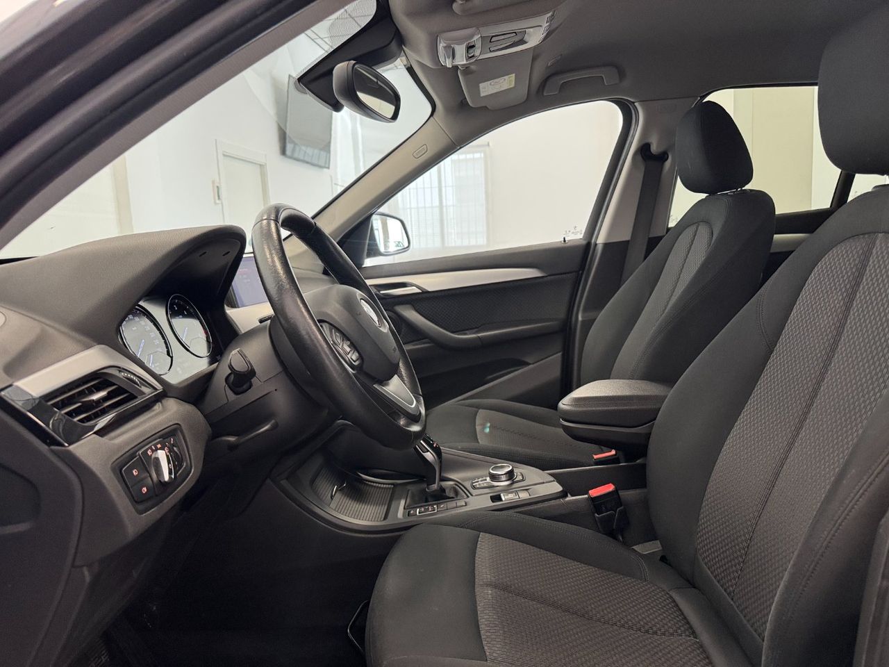 BMW X1 SDRIVE 18D foto 14