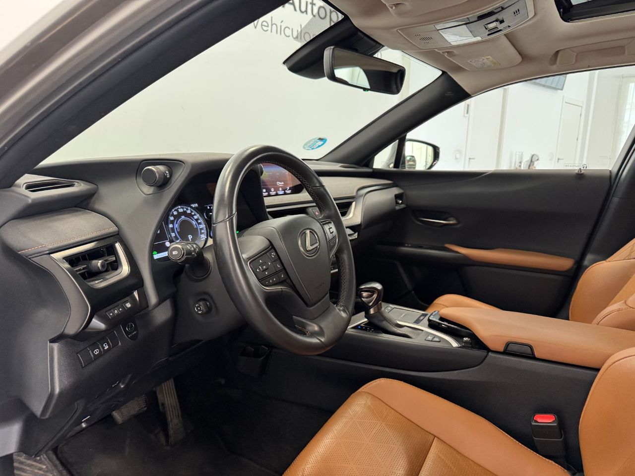 Lexus UX LUXURY foto 14