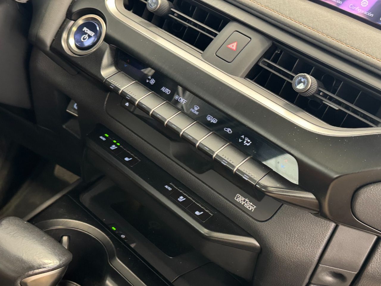 Lexus UX LUXURY foto 40