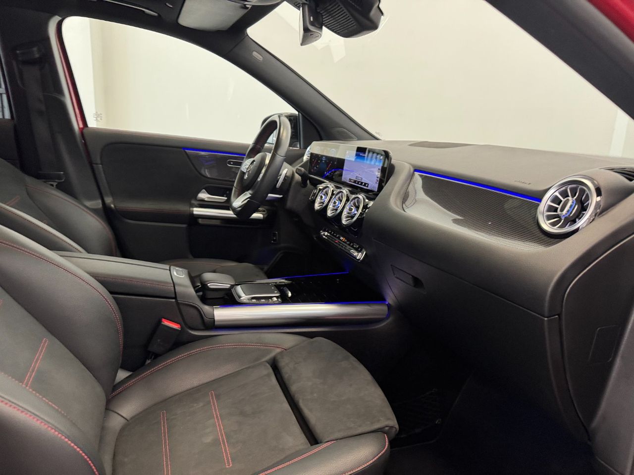 Mercedes GLA AMG miniatura 30