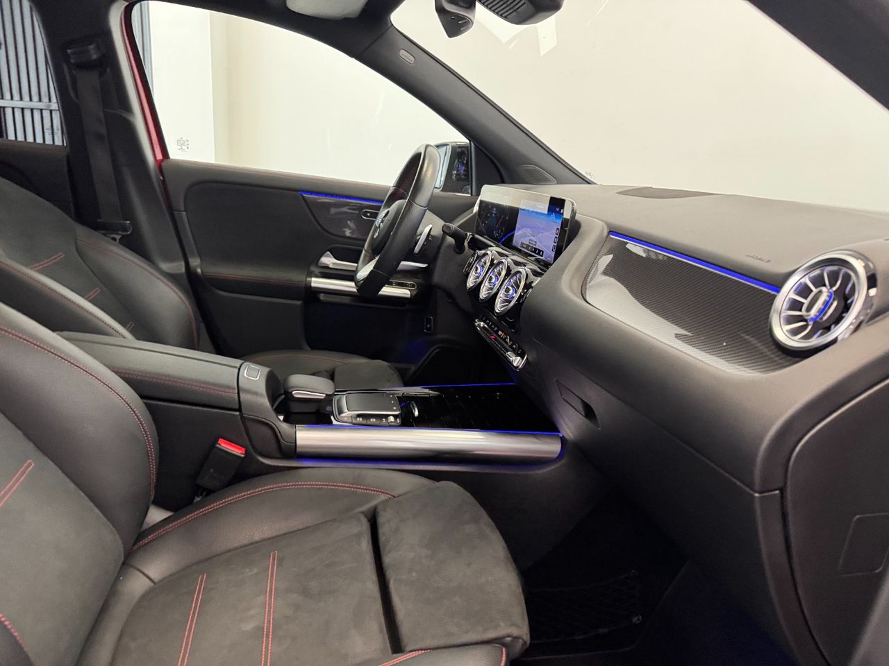 Mercedes GLA AMG miniatura 31