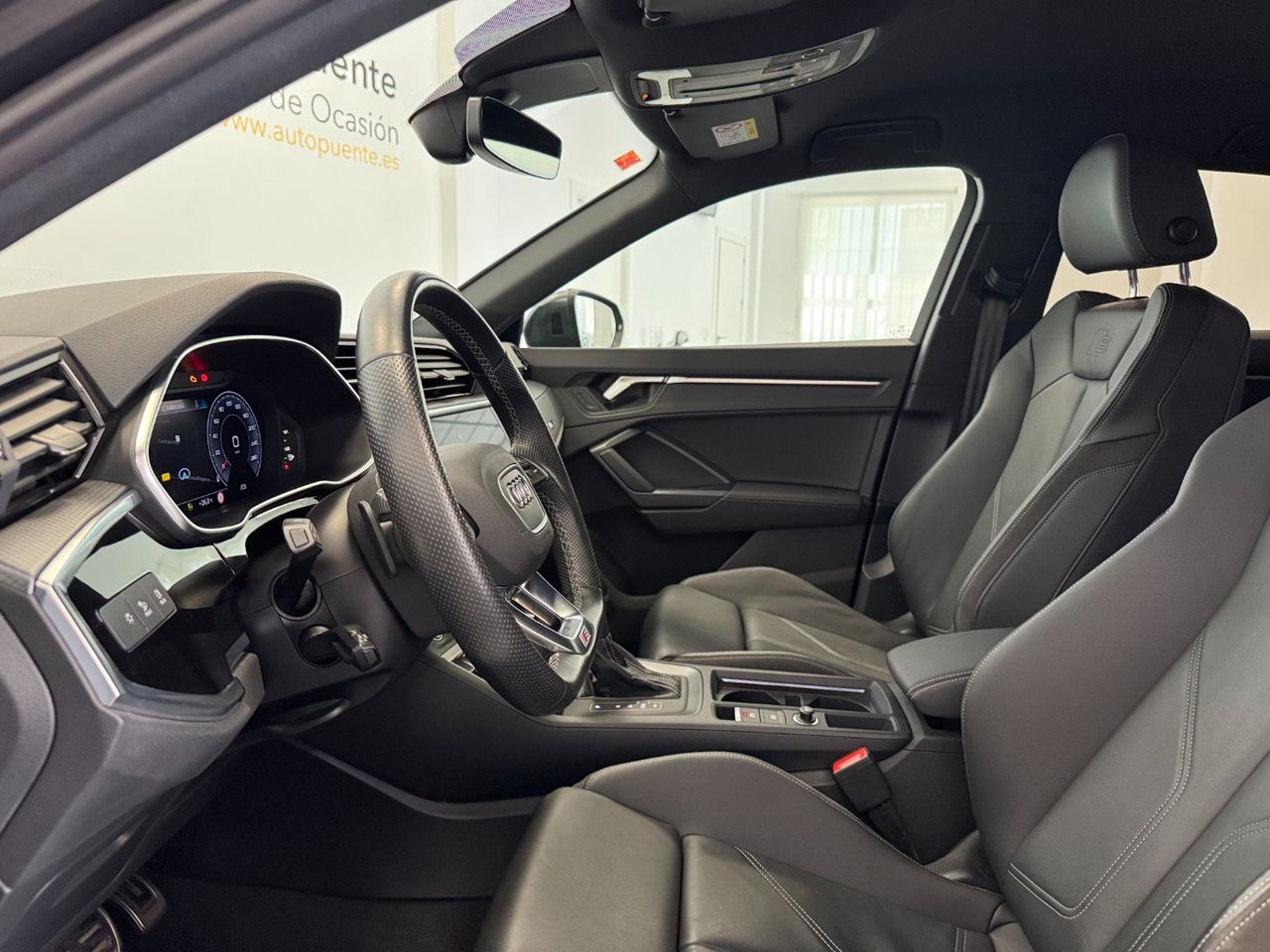 Audi Q3 SLINE BLACK LINE foto 16