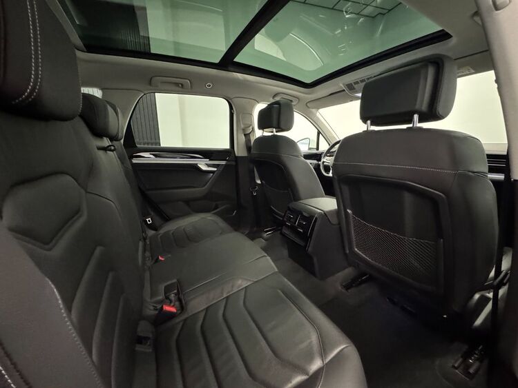 Volkswagen Touareg R LINE foto 36