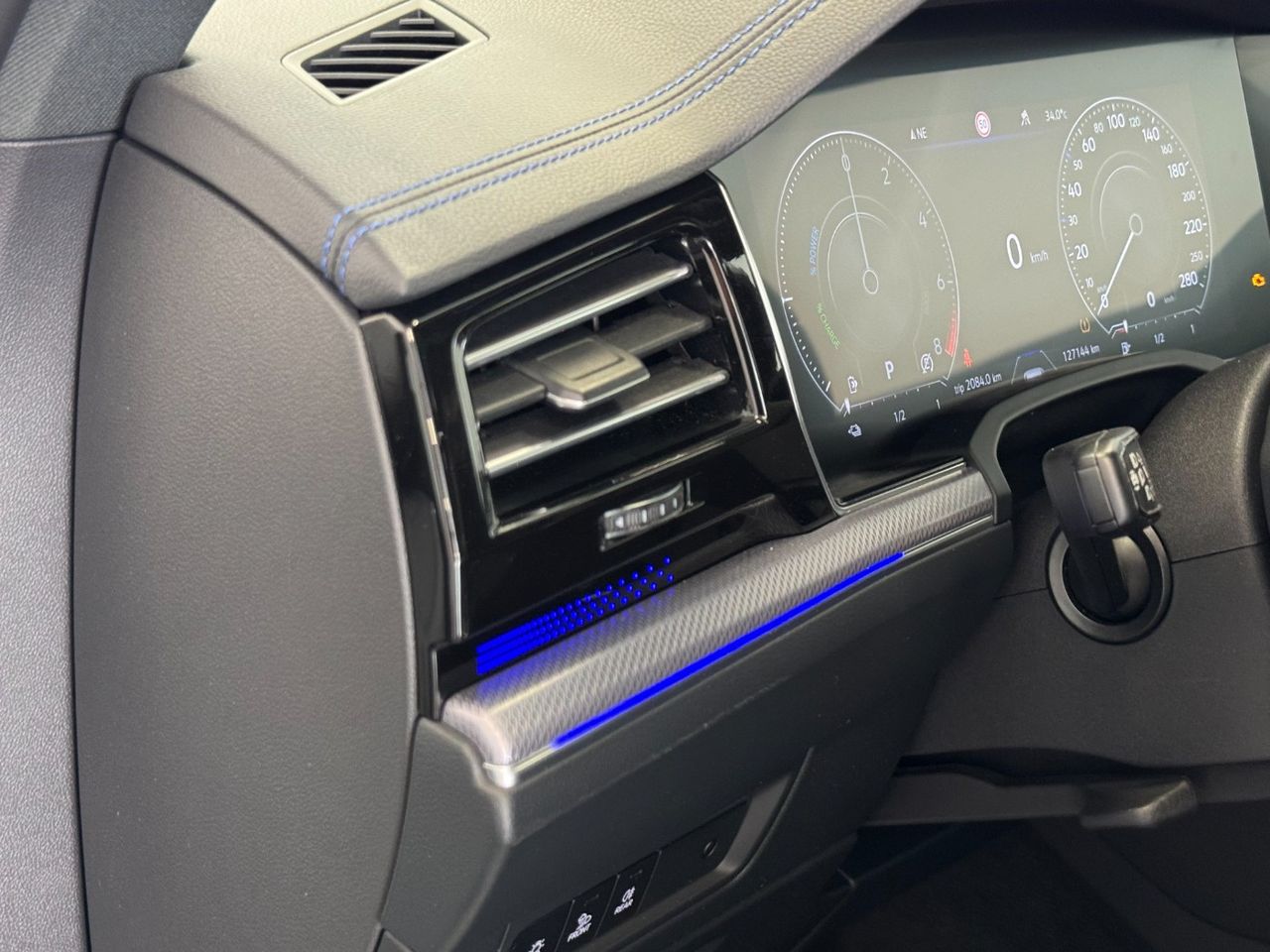 Volkswagen Touareg R foto 18