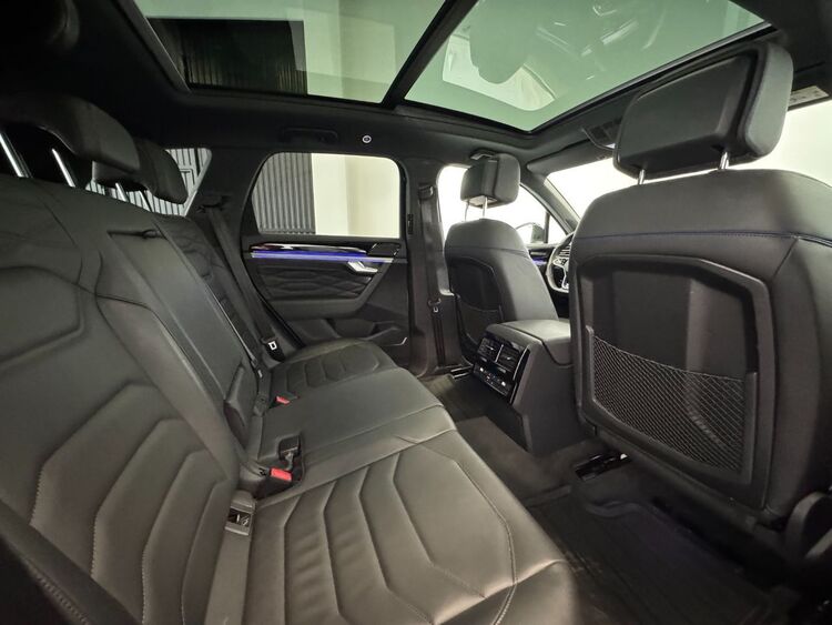 Volkswagen Touareg R foto 37