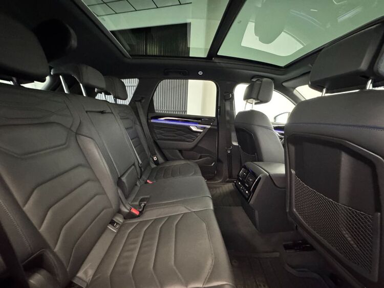 Volkswagen Touareg R foto 38