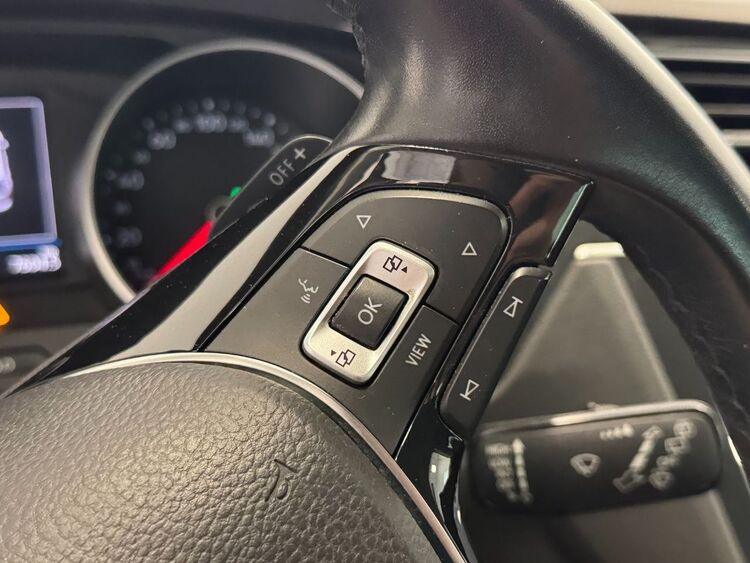 Volkswagen Tiguan ADVANCE foto 23