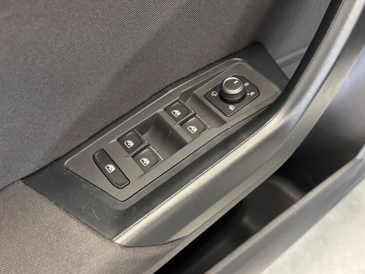 Volkswagen T-Roc ADVANCE foto 13