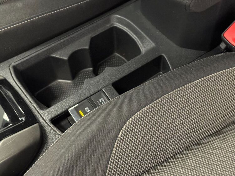 Volkswagen T-Roc ADVANCE foto 21