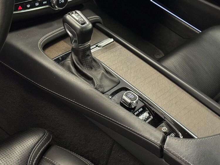 Volvo V90 CROSS COUNTRY foto 24