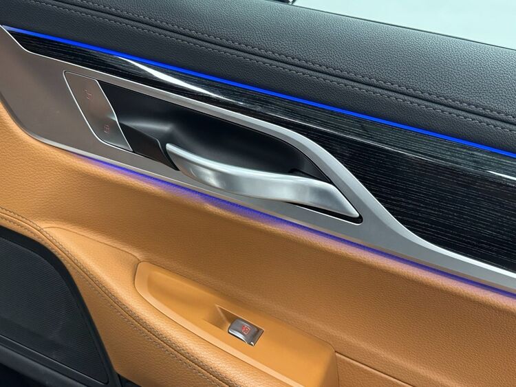 BMW Serie 7 XDRIVE 30D M foto 32