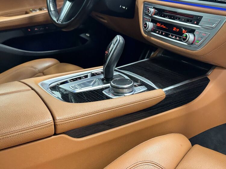 BMW Serie 7 XDRIVE 30D M foto 46