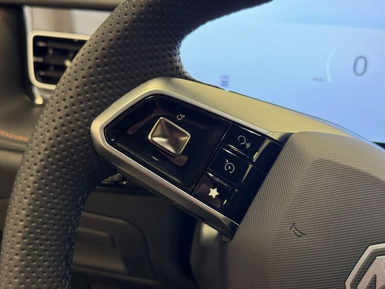 MG HS LUXURY foto 22