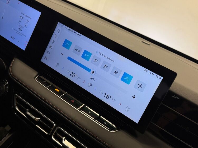 MG HS LUXURY foto 38