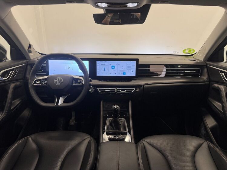 MG HS LUXURY foto 10