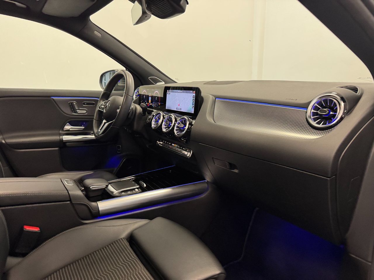 Mercedes GLA 200 miniatura 27
