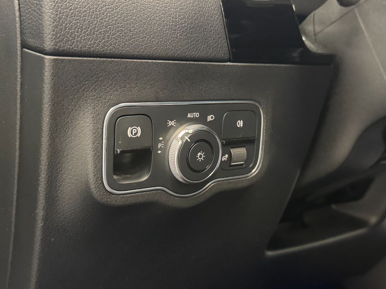 Mercedes GLA 200 foto 24