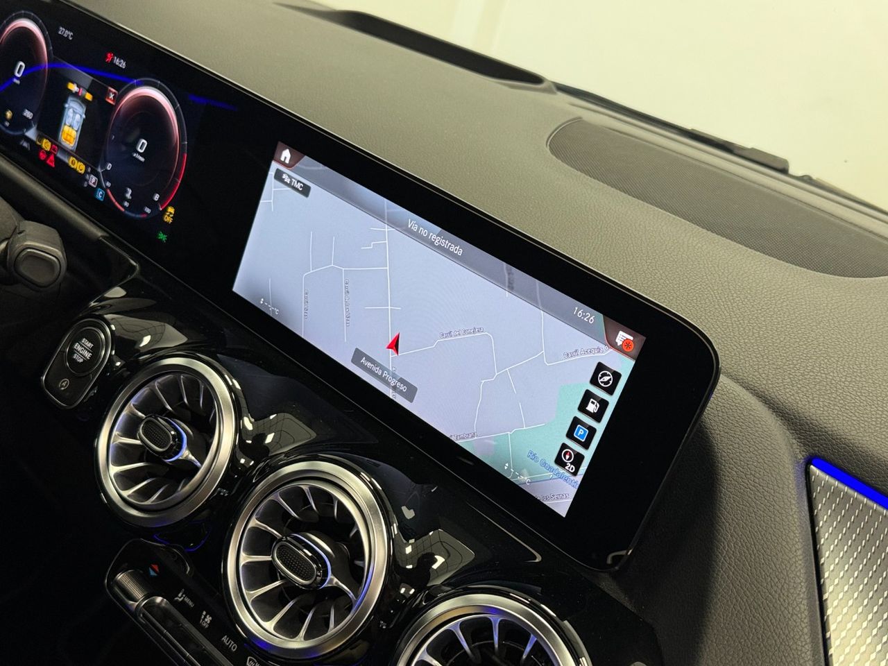 Mercedes GLA 200 foto 31