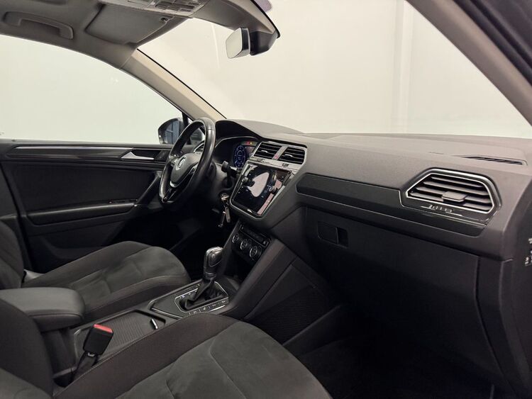 Volkswagen Tiguan R-LINE foto 30