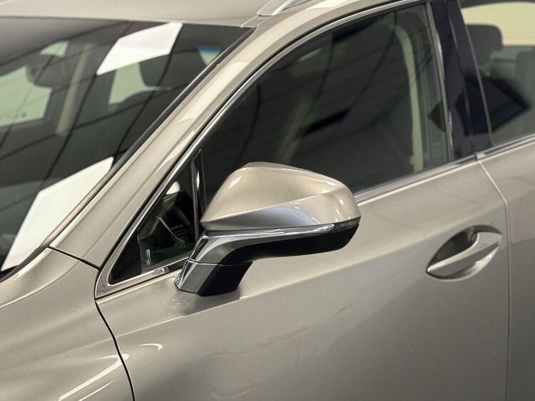 Lexus NX 300H BUSINESS foto 47