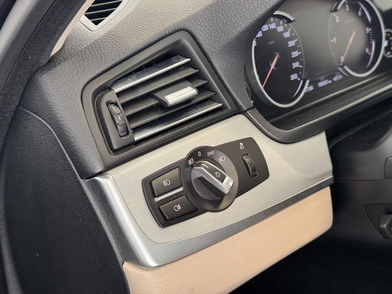 BMW Serie 5 530D foto 16