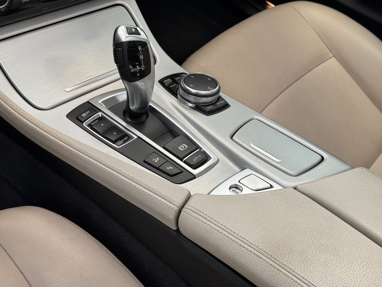 BMW Serie 5 530D foto 25