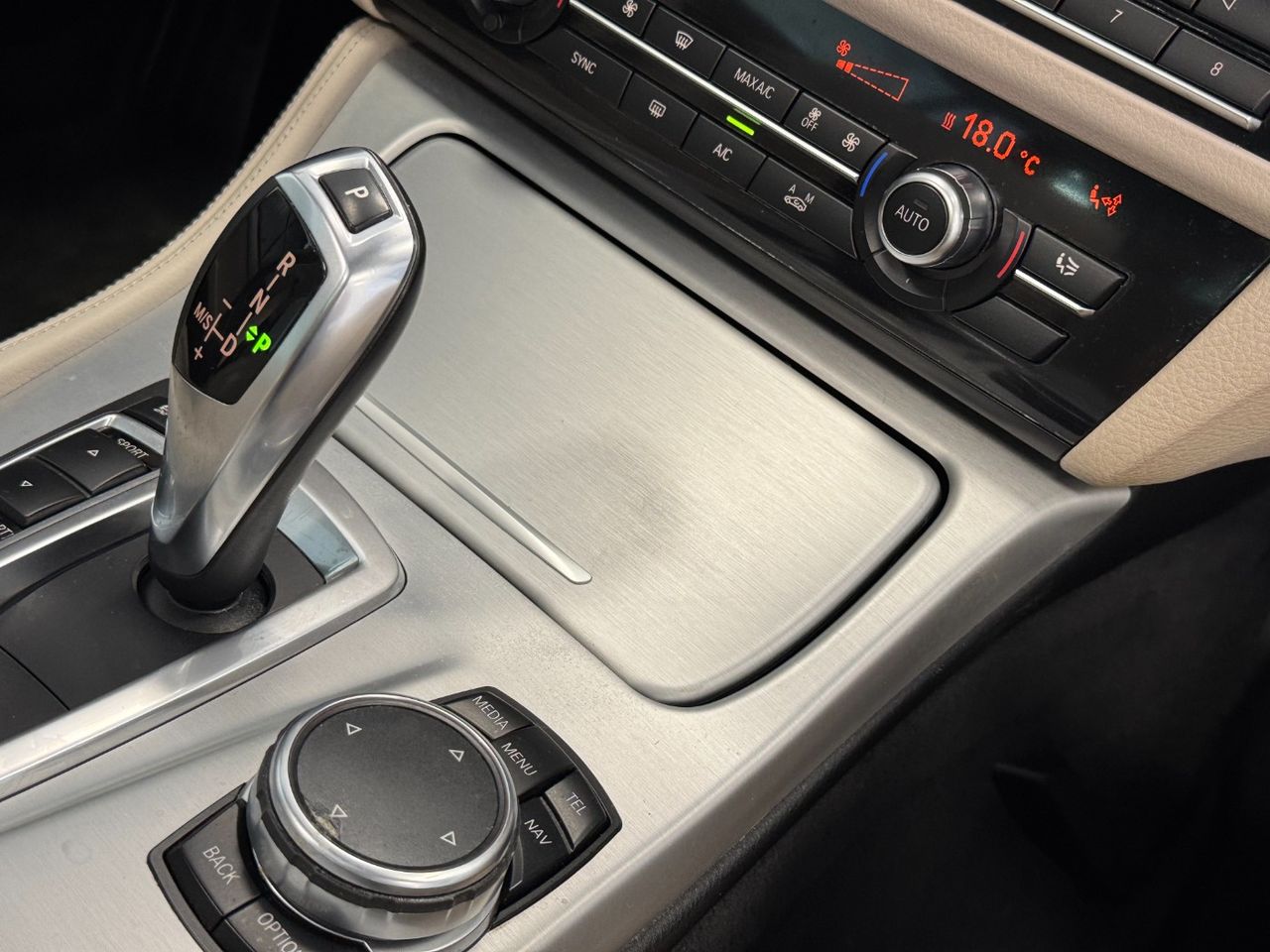 BMW Serie 5 530D foto 41