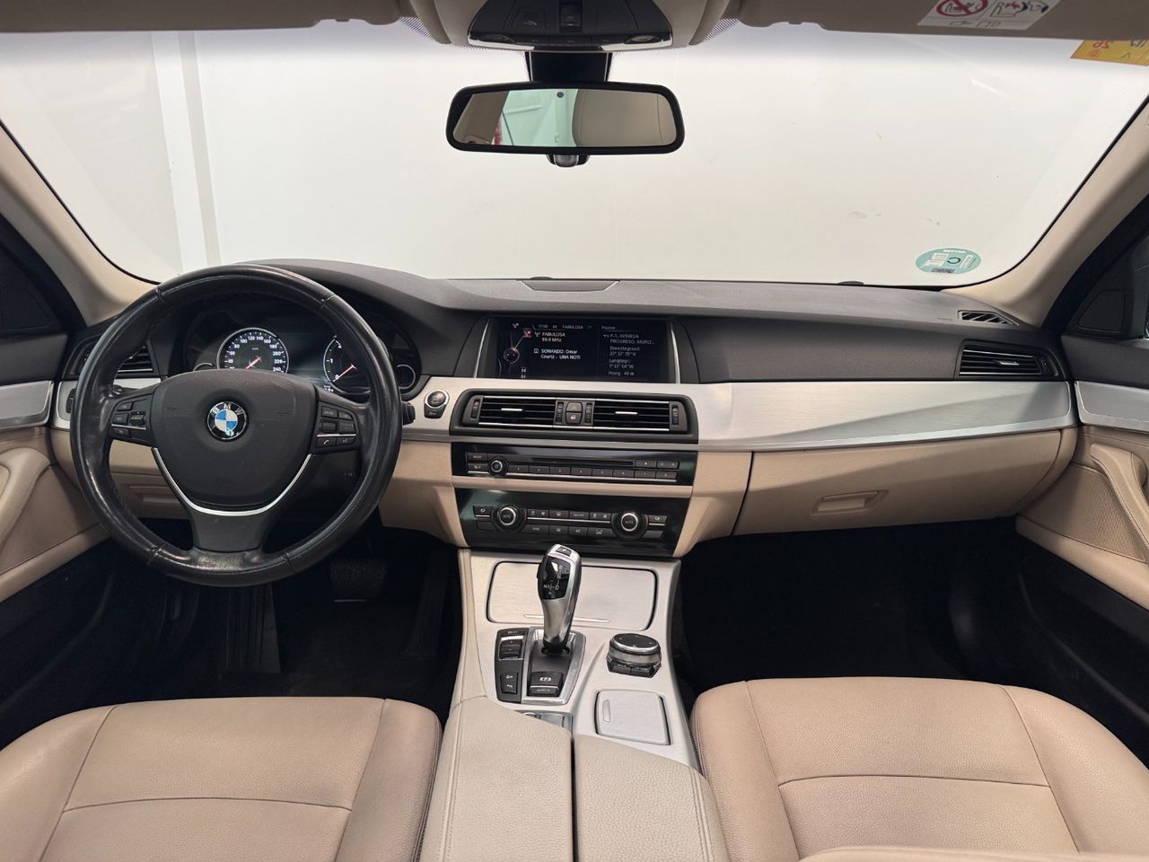 BMW Serie 5 530D foto 10