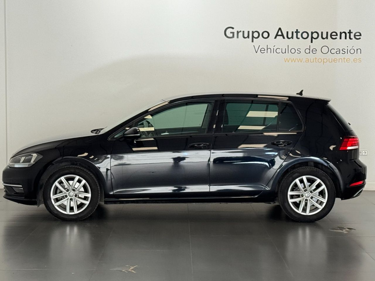 Volkswagen Golf ADVANCE miniatura 6