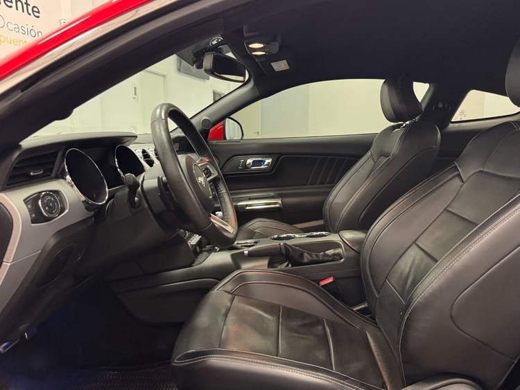 Ford Mustang GT foto 13