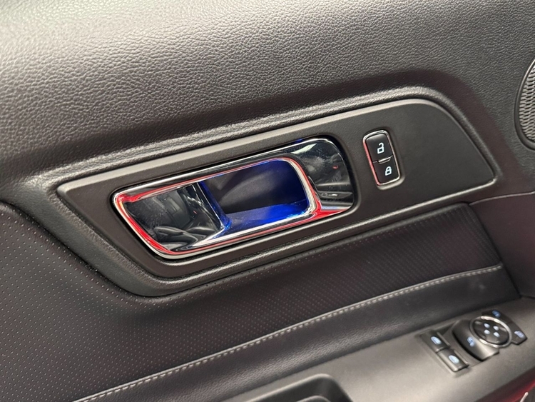 Ford Mustang GT foto 14