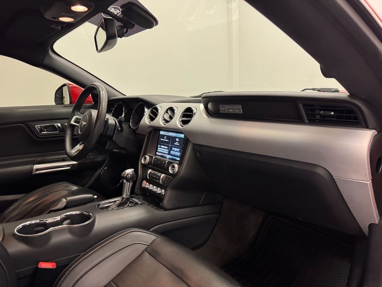 Ford Mustang GT foto 30