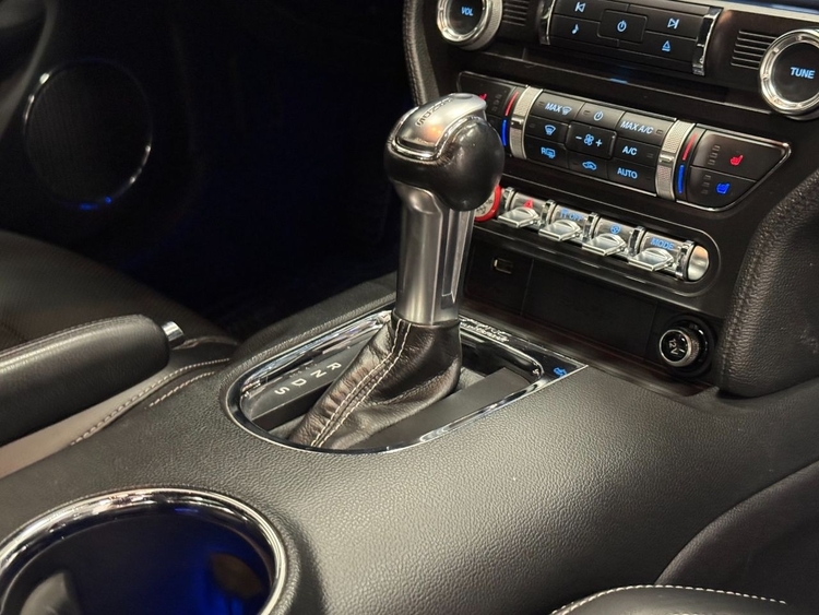 Ford Mustang GT foto 44