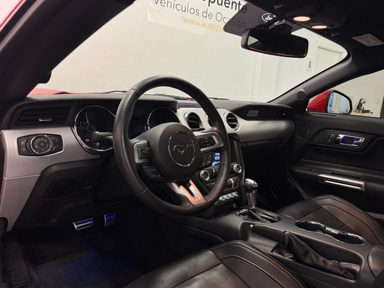 Ford Mustang GT foto 11