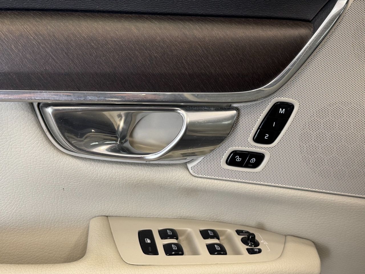 Volvo V90 D5 miniatura 17