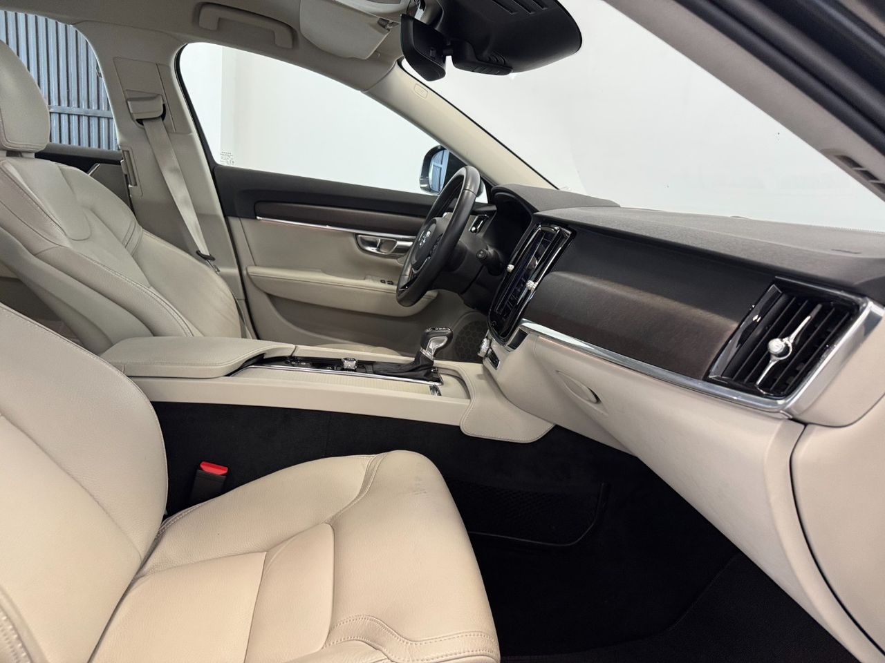 Volvo V90 D5 miniatura 28