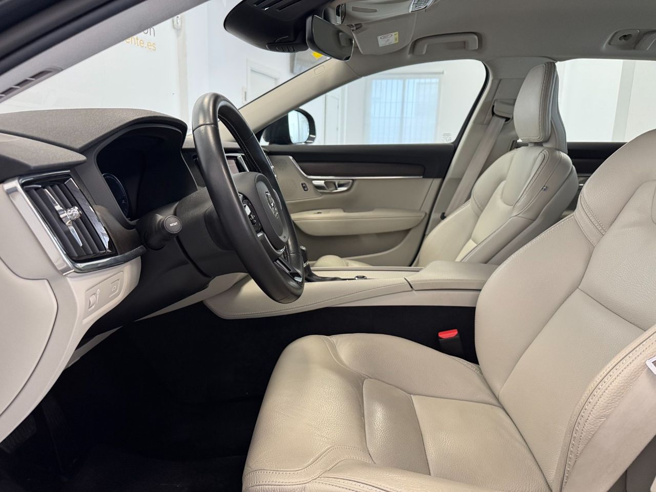 Volvo V90 D5 foto 15