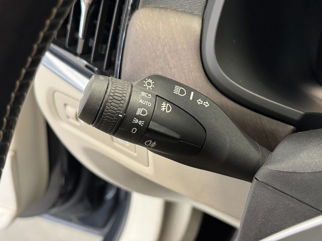 Volvo V90 D5 foto 21