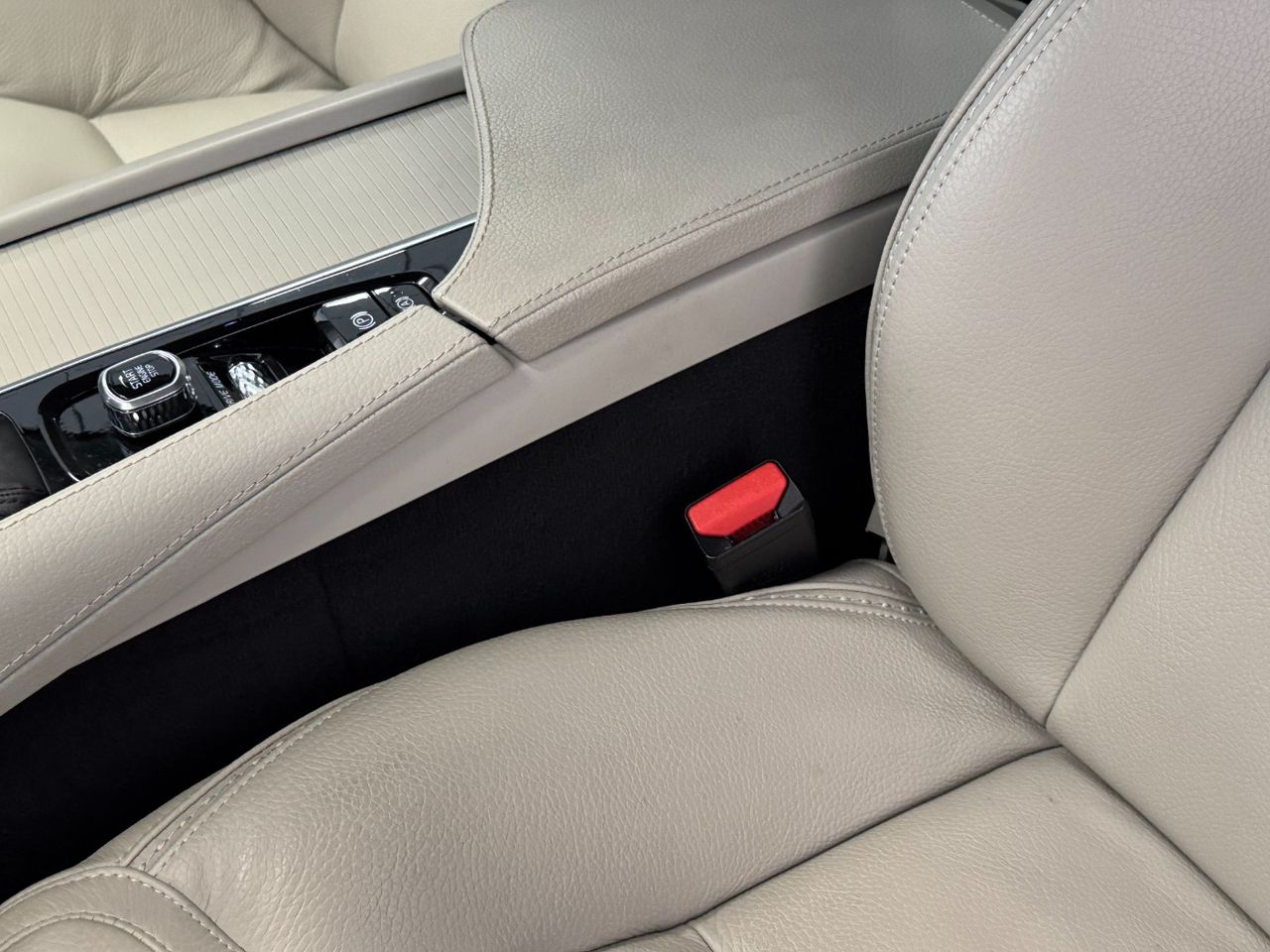 Volvo V90 D5 foto 25