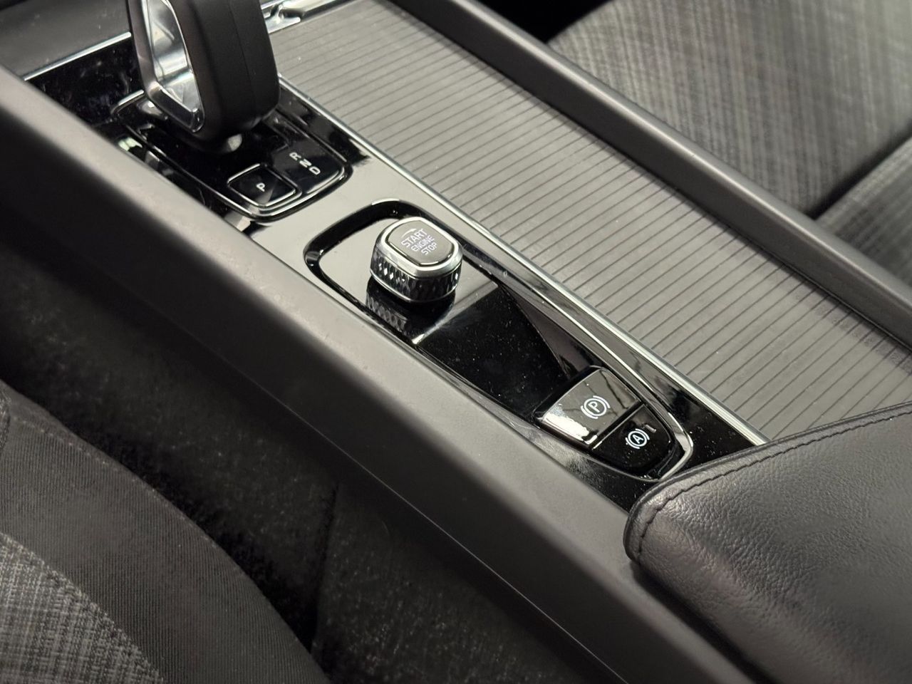 Volvo V60 CORE AUTO foto 26