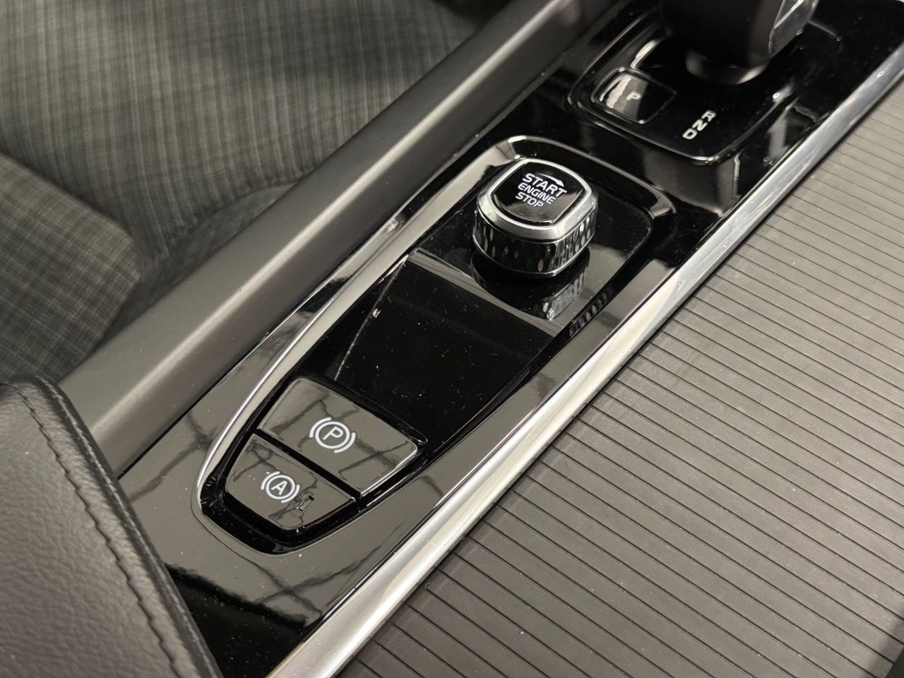 Volvo V60 CORE AUTO foto 36