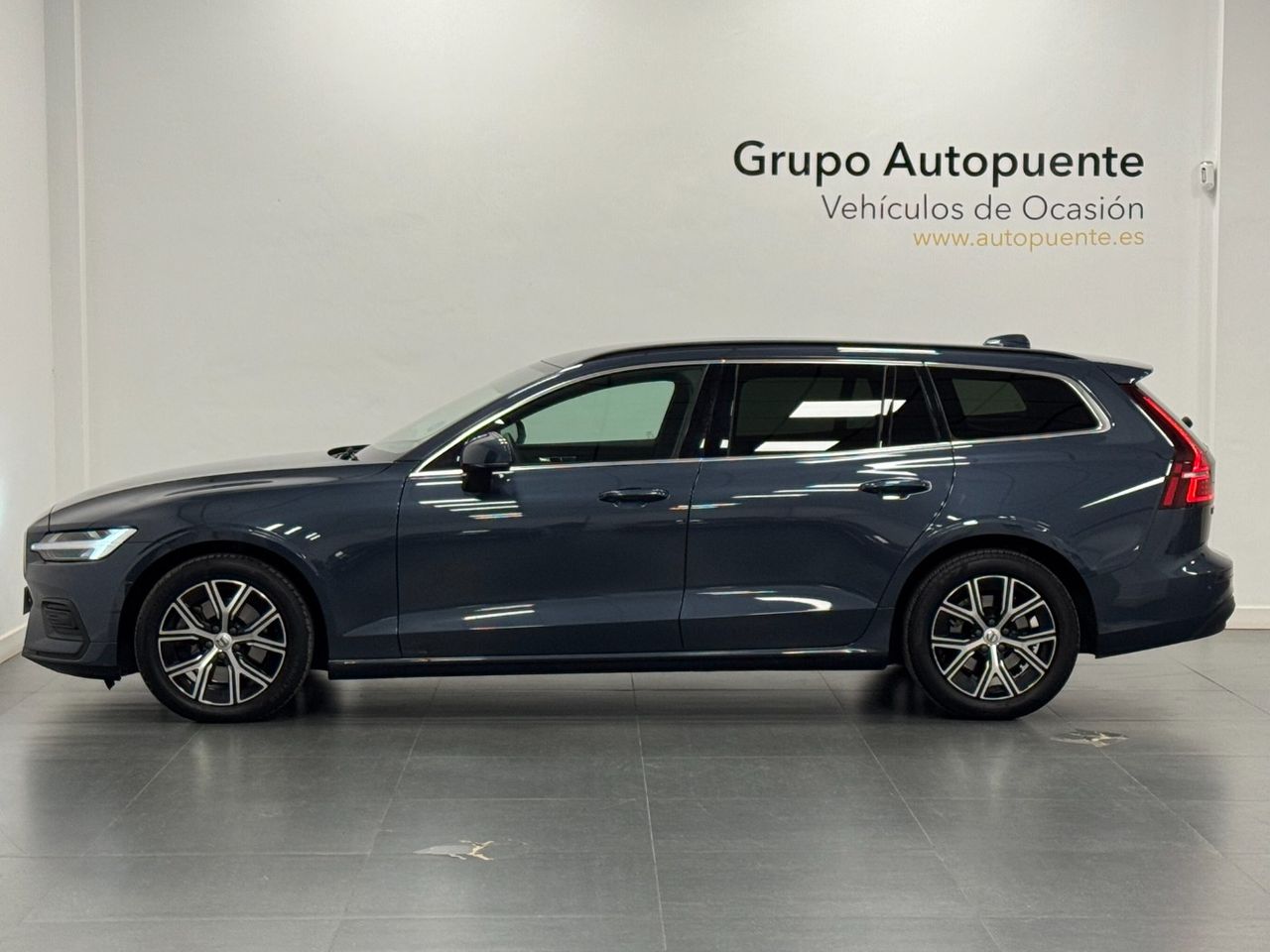 Volvo V60 CORE AUTO foto 6