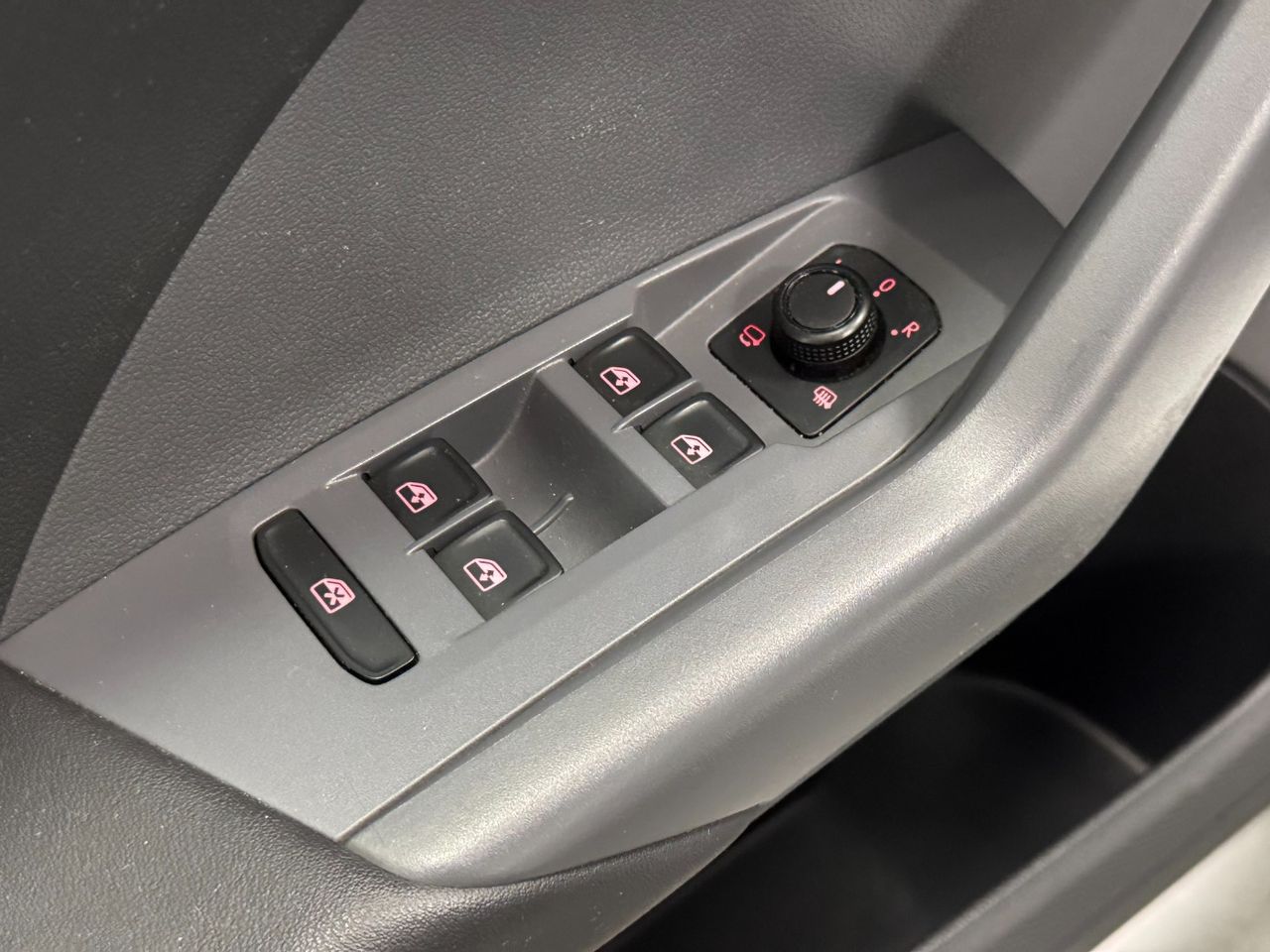 Volkswagen T-Cross ADVANCE miniatura 14