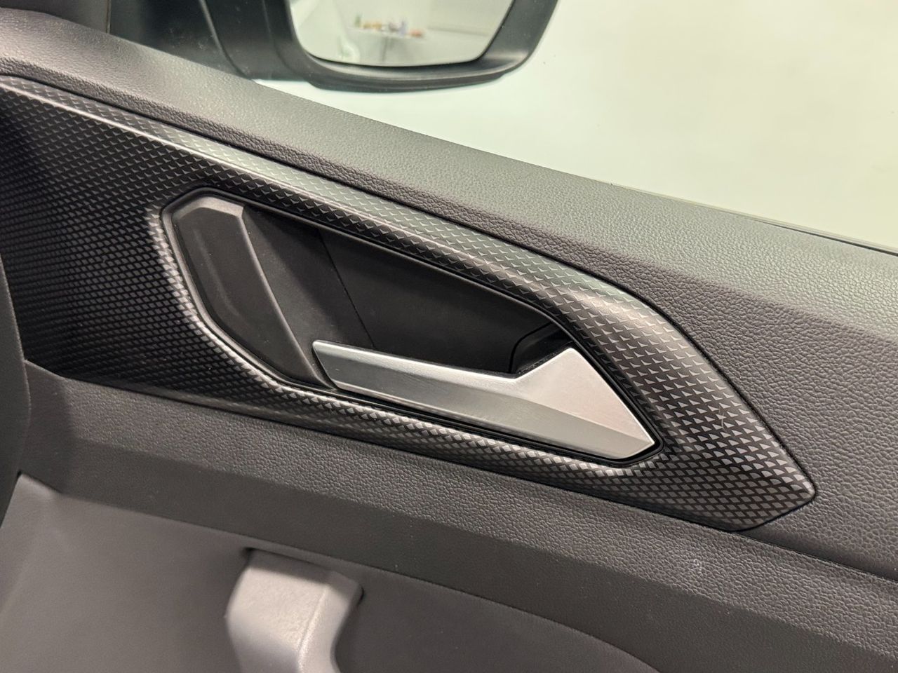 Volkswagen T-Cross ADVANCE miniatura 25