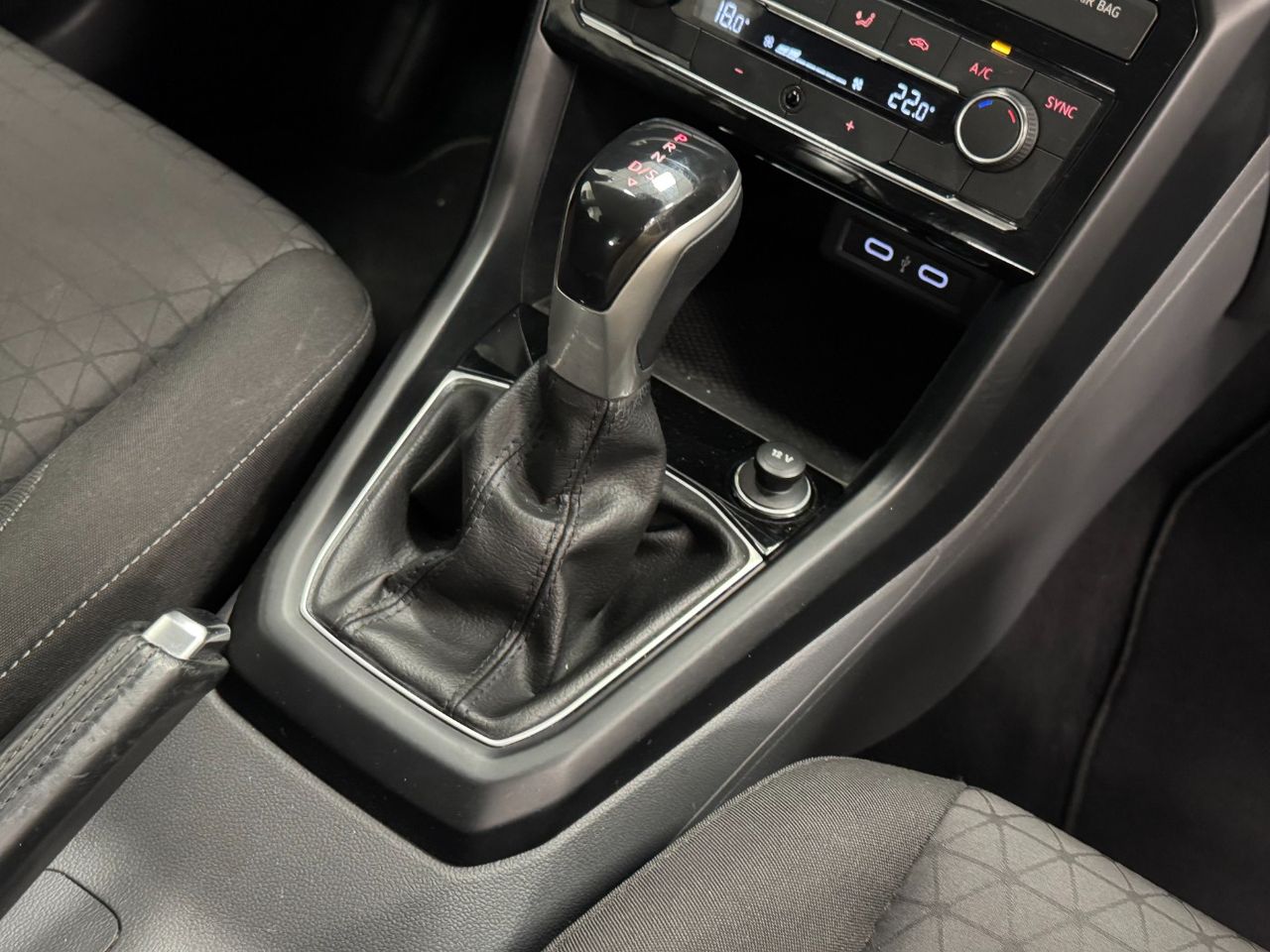 Volkswagen T-Cross ADVANCE foto 30