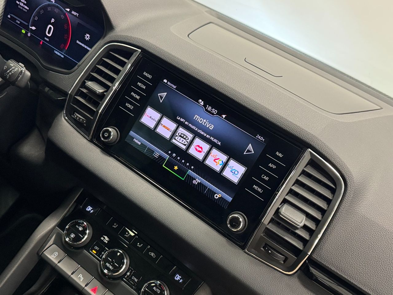 Skoda Karoq STYLE foto 32