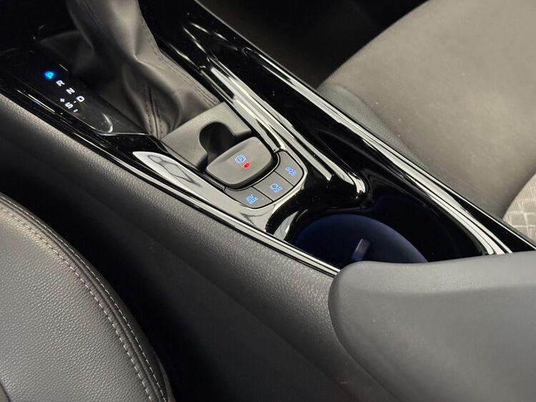 Toyota C-HR ADVANCE foto 28