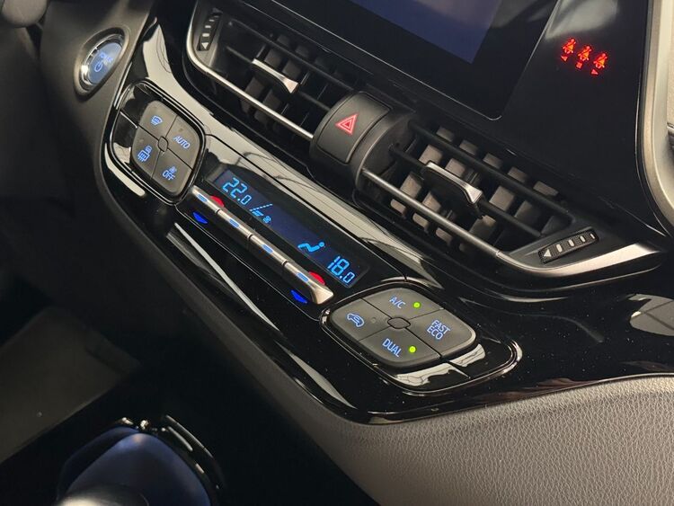 Toyota C-HR ADVANCE foto 35