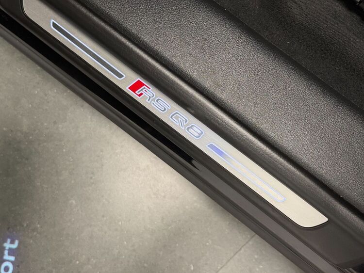 Audi RS Q8 RSQ8 foto 23