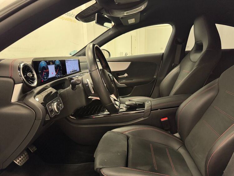 Mercedes CLA CLA 200 foto 14